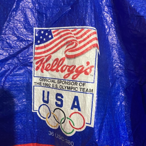 1992 Dream Team Olympic Basketball Team Collectors Jacket - Picture 6 of 15